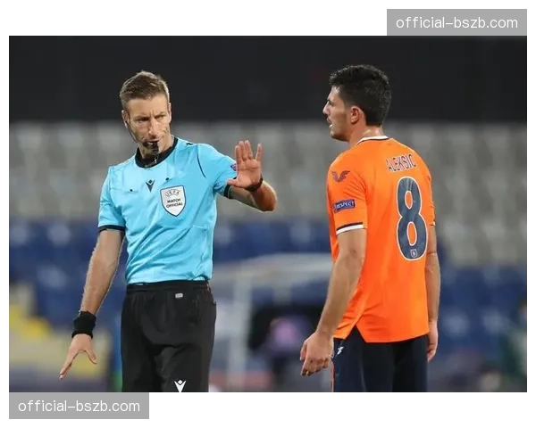 评论：VAR介入判罚点球是否打断了多特蒙德蓄势待发的反击浪潮？